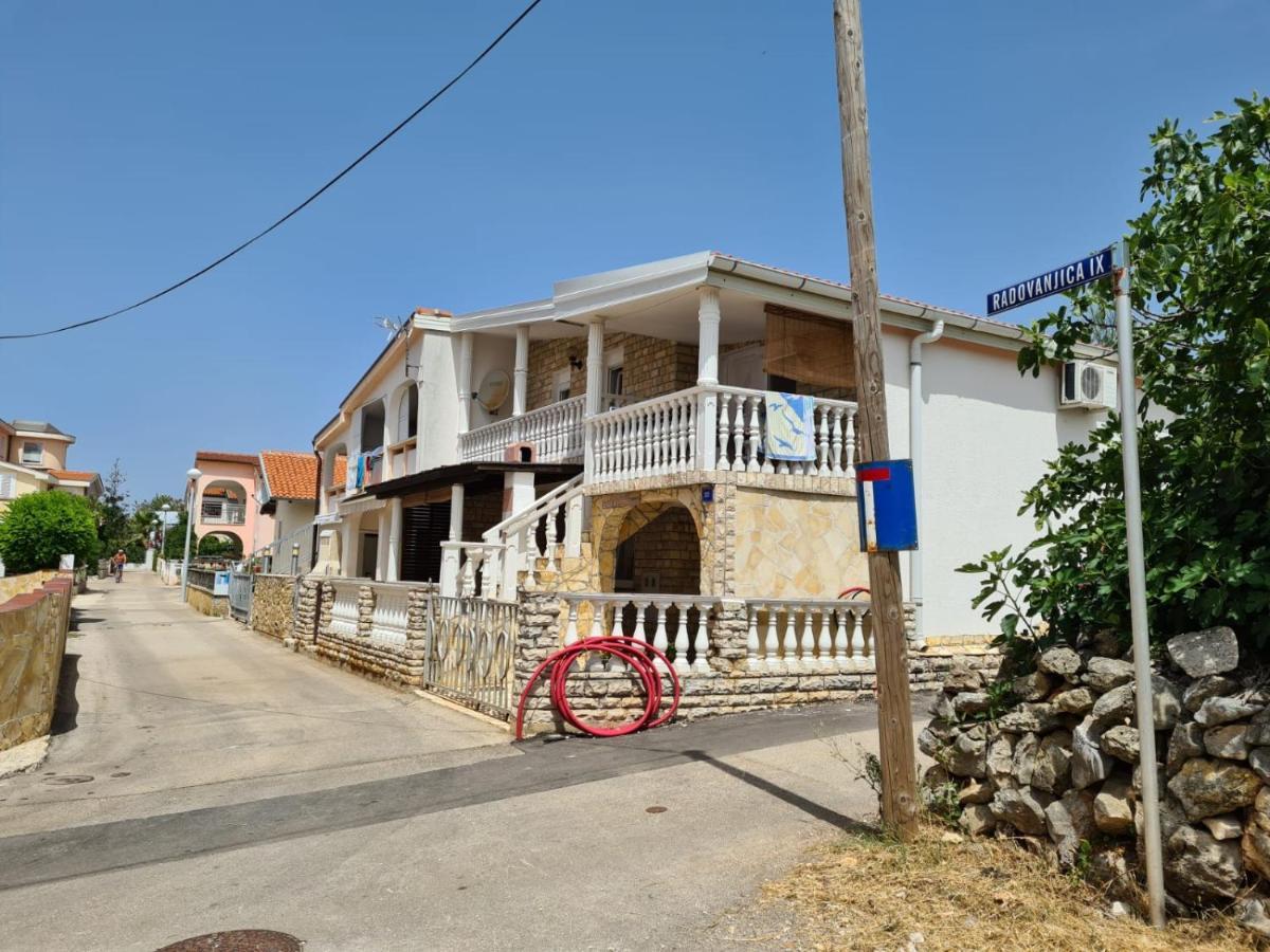 ויר Apartments Tuka Near The Beach מראה חיצוני תמונה
